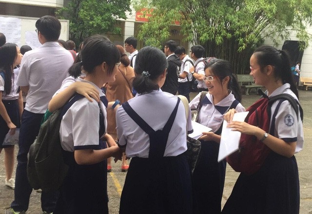 Học sinh có thể thi lại vào năm sau nếu trượt lớp 10 khi kèm những điều kiện theo quy định của tuyển sinh