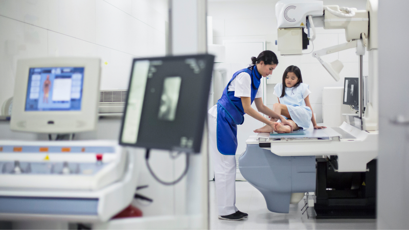 Sử dụng tia gamma trong chẩn đoán cần tuân thủ quy định bức xạ để đảm bảo an toàn