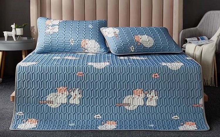 Lưu ý khi trải chiếu trúc lên đệm