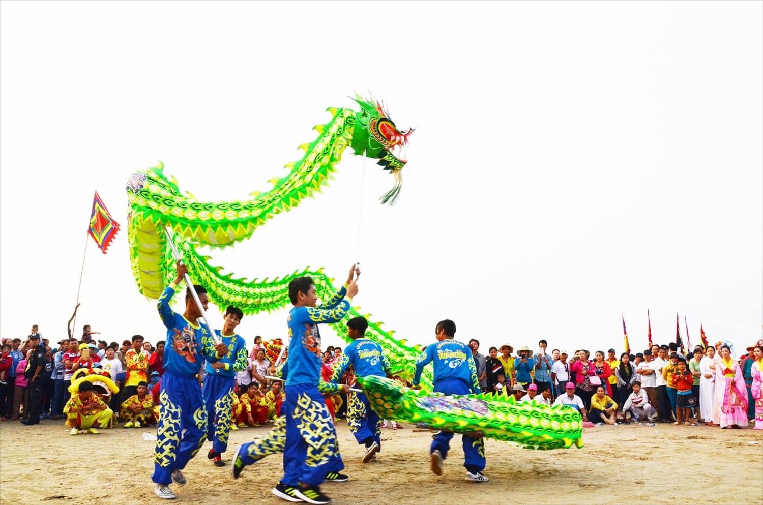 Trong Lễ hội Dinh Cô năm 2024 sẽ có trò múa lân (Ảnh Mai Thắng)