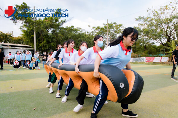 teambuilding-cao-dang-pham-ngoc-thach-tphcm-1