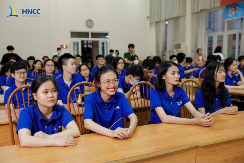 Sự khác biệt giữa chương trình học bổ túc đối với học chính quy