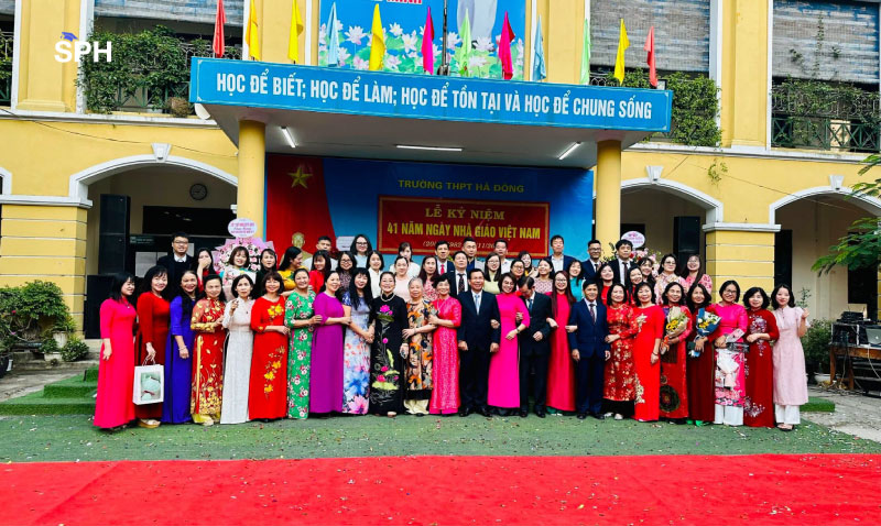 truong thpt ha dong la truong cong hay tu 2
