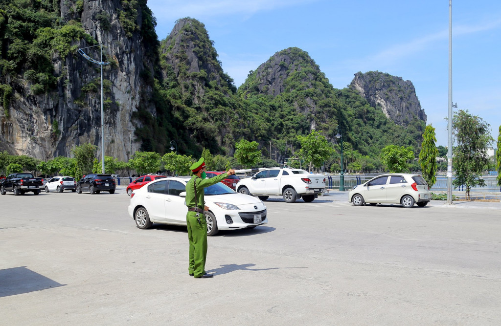 cac de van nghi luan ve bai tho bep lua 5