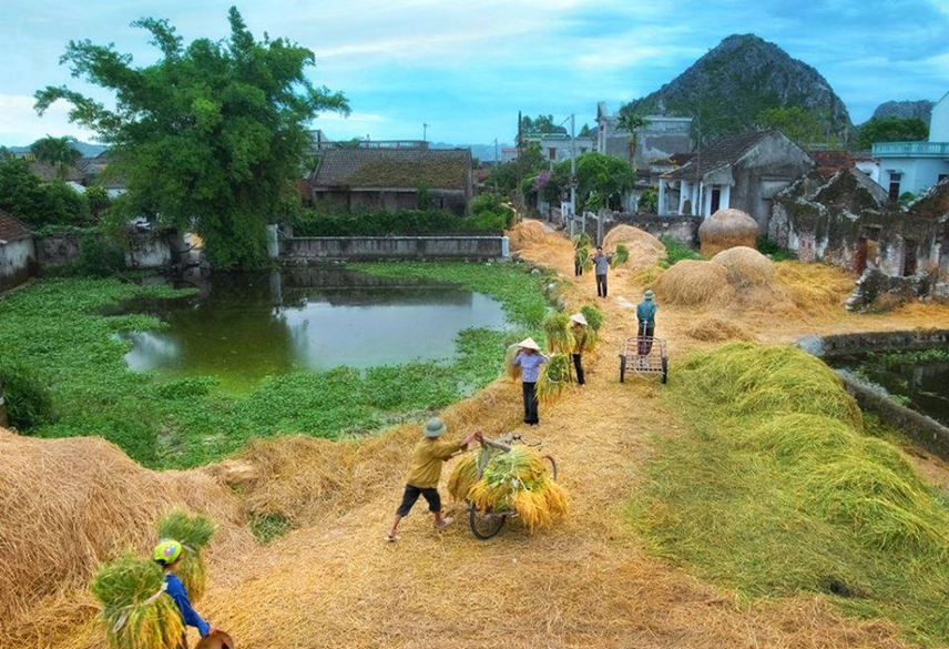 Nhiều người nói thẳng, quê hương đang thanh bình, đổi mới thế này, sao cùng máu Lạc Hồng lại rắp tâm chống phá?