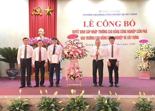 cao dang cong nghiep cam pha 1