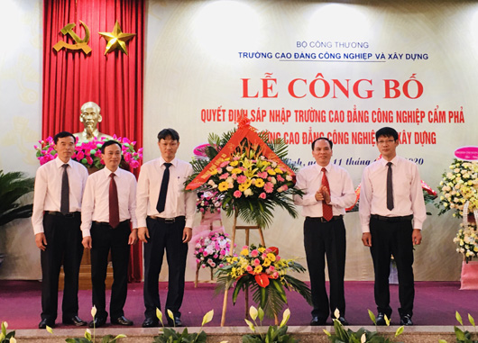 cao dang cong nghiep cam pha 7