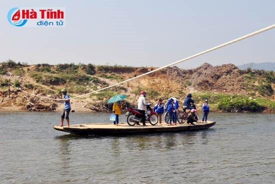 “Nín thở”… qua sông! ảnh 2