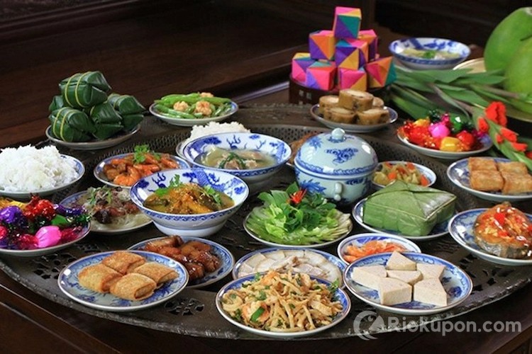 cung tien su mung 9 thang gieng 2