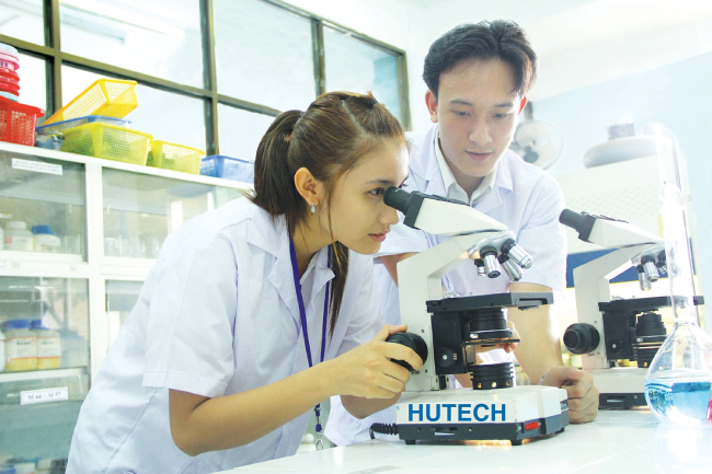 dai hoc hutech la truong cong hay tu 1