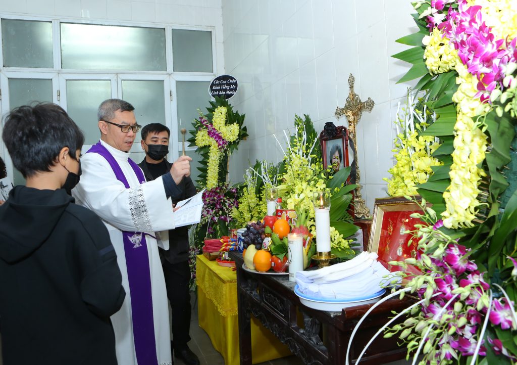 Tang lễ nghi thức Công Giáo