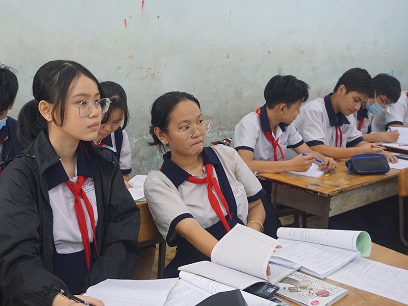 de thi toan tuyen sinh lop 10 nam 2021