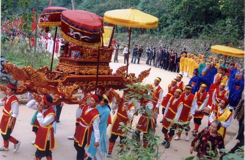 den hung nam o tinh nao 2