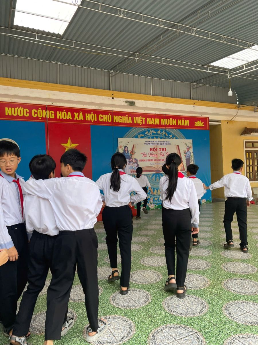 hoat dong trai nghiem tieng anh la gi 4