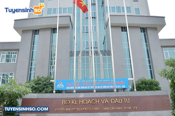 hoc phi hoc vien chinh sach va phat trien