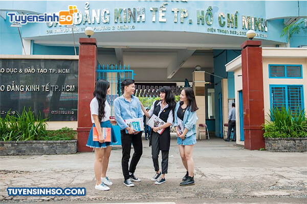 hoc phi truong cao dang kinh te tp hcm