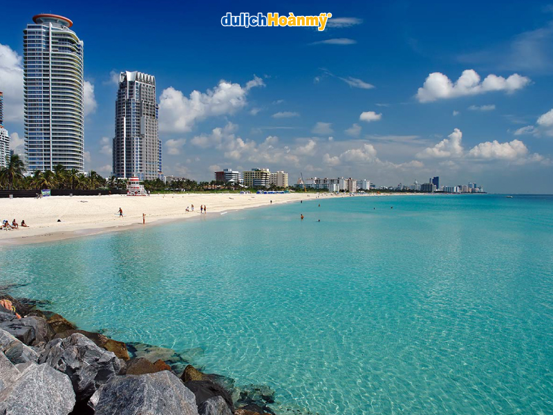 Bãi biển trong xanh ở Miami