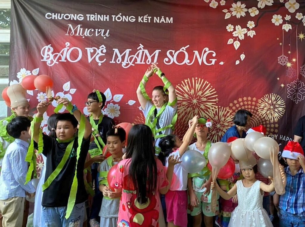 mai am tinh thuong tieng anh la gi 2