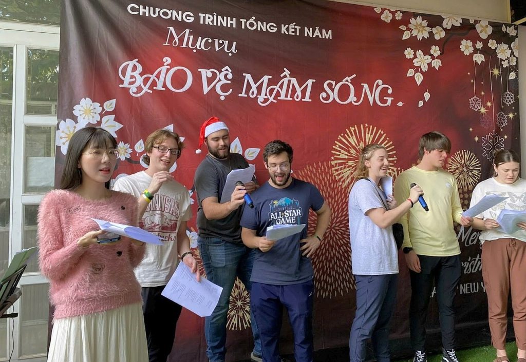 mai am tinh thuong tieng anh la gi 3