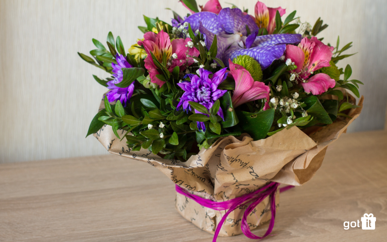 Hoa tươi Valentine là biểu tượng của tình yêu