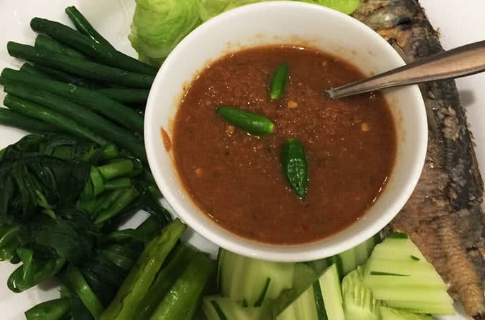 con voi vàng trần quốc hoàn 2
