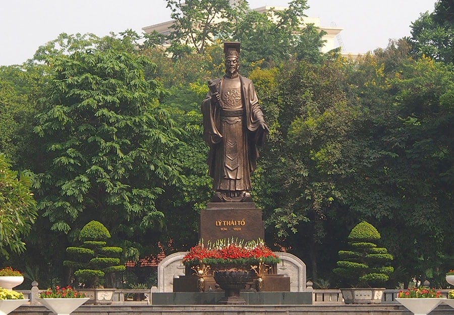 nha ly duoc thanh lap vao nam nao