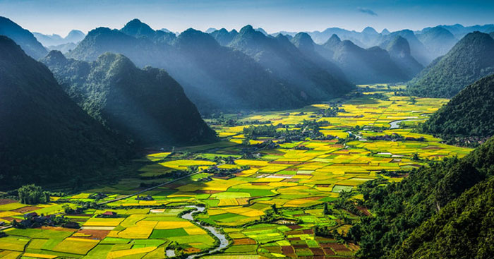 Phân tích khung cảnh ra trận trong bài thơ Việt Bắc
