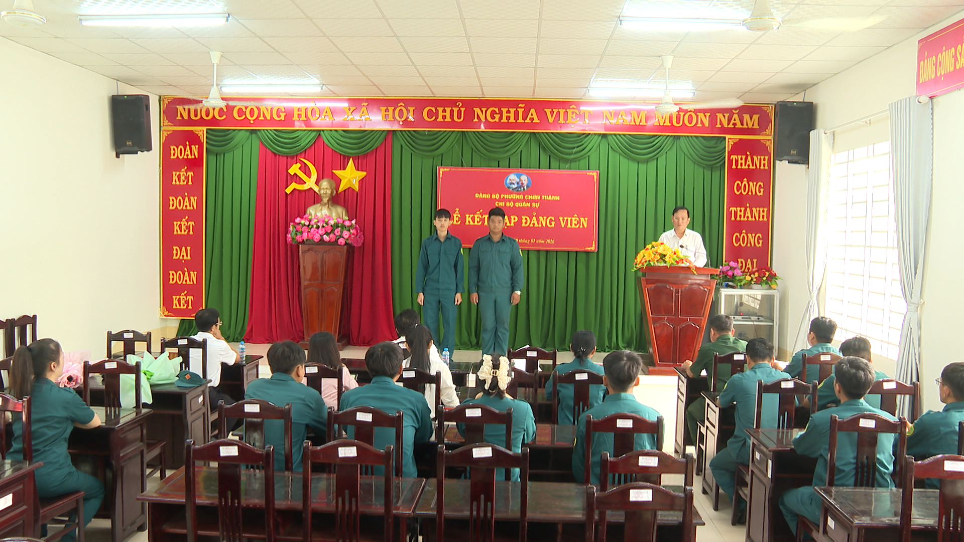 BÀI PHÁT BIỂU CỦA BÍ THƯ ĐẢNG ỦY PHƯỜNG TẠI LỄ KẾT NẠP ĐẢNG VIÊN MỚI: ĐỒNG CHÍ NGUYỄN THÀNH TRUNG VÀ ĐỒNG CHÍ NGUYỄN CHÍ VŨ