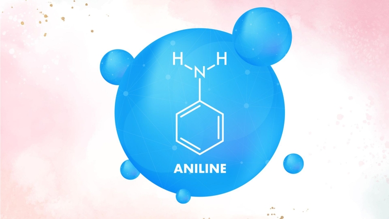 Aniline là amin thơm với nhóm -NH₂ gắn vào vòng benzen, do hiệu ứng cộng hưởng nên có tính bazơ yếu